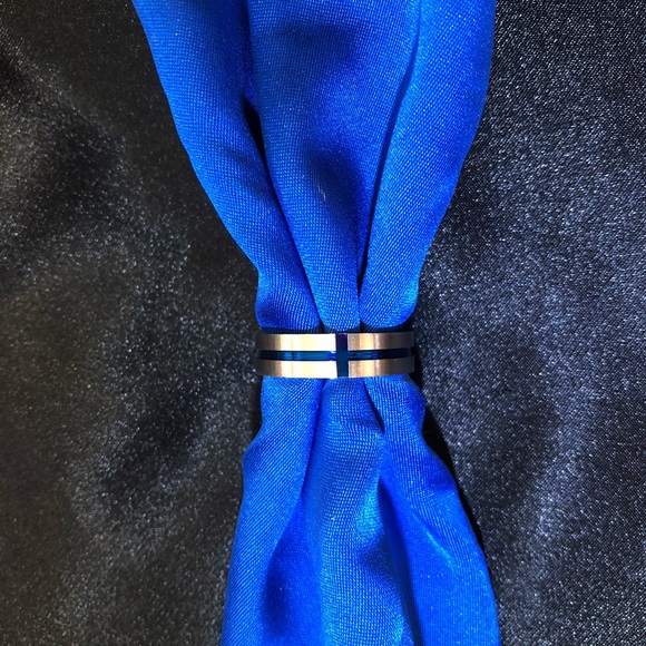 Ring/ Band - Picture 2 of 2